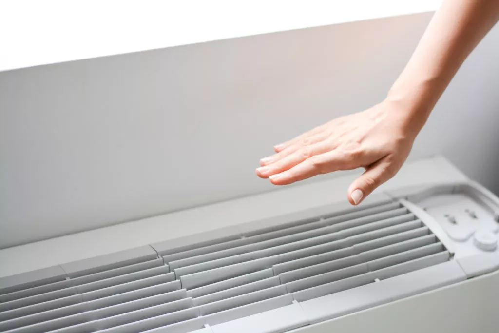 Check air conditioner air flow